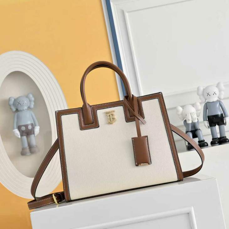 Picture of Burberry Handbags _SKUfw240124849fw